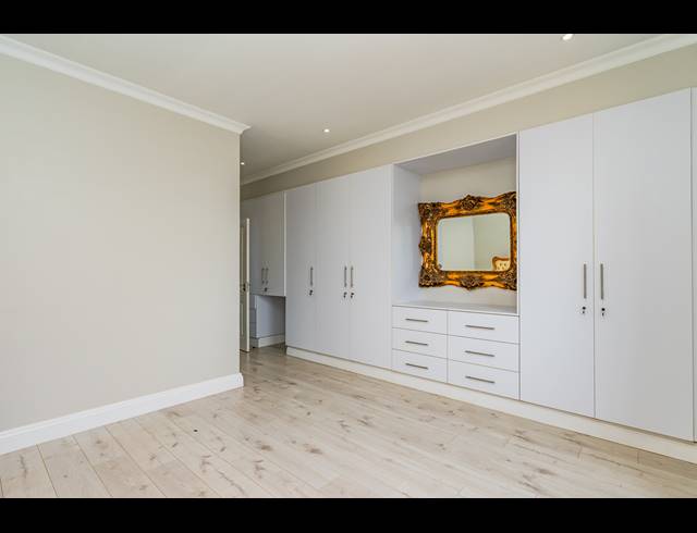 2 BEDROOM SECTIONAL TITLE FOR SALE IN KINDLEWOOD ESTATE